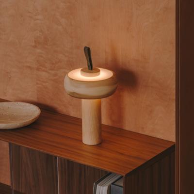 Kave Home Draagbare Tafellamp 'Luba' Essenhout, 30cm Kave Home Draagbare Tafellamp 'Luba' Essenhout, 30cm