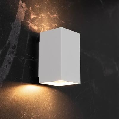 Cometa bianco by LUSENZ - Up and downlight - Rechthoekige wandlamp met mat witte coating Cometa bianco by LUSENZ - Up and downlight - Rechthoekige wandlamp met mat witte coating