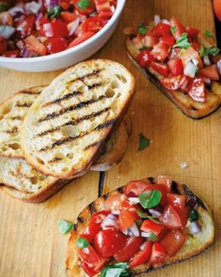 The Godfather: The Corleone Family Cookbook *German Version*