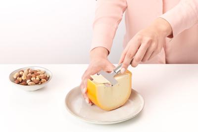 Brabantia Profile kaasschaaf voor jonge kaas Brabantia Profile kaasschaaf voor jonge kaas