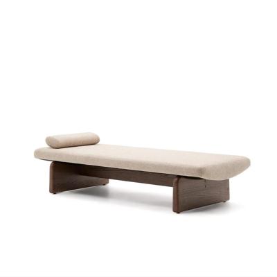 Kave Home Topaz ligbed chenille Beige essen met noten afwerking