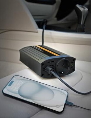 Osram Automotive POWERINvert gemodificeerd sine Wave inverter 12V DC 150 W Osram Automotive POWERINvert gemodificeerd sine Wave inverter 12V DC 150 W