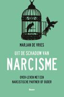 Uit de schaduw van narcisme - Marjan de Vries - Paperback (9789024437962) - thumbnail