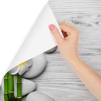 Fotobehang - Witte Planken met stenen en Bloemen, Spa, in 11 maten, inclusief behanglijm - thumbnail