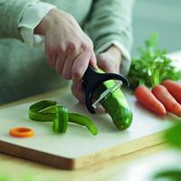 Fiskars 1016122 Functional Form groenteschuiver - thumbnail