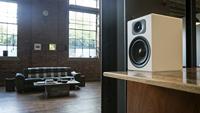 wavemaster TWO NEO soft white – luidsprekersysteem (60 Watt) met Bluetooth streaming, digitale poorten en IR-afstandsbediening actieve boxen gebruik voor TV/tablet/smartphone, mat wit (66366) - thumbnail