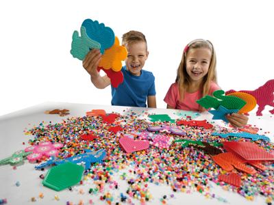 SES Creative Beedz Strijkkralen legbord 2x SES Creative Beedz Strijkkralen legbord 2x