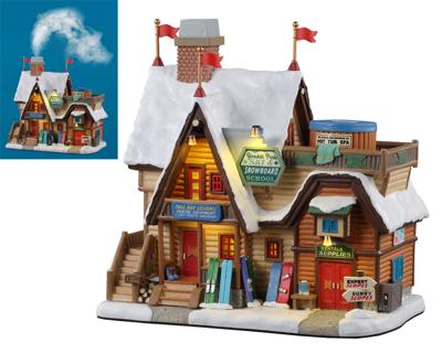 Yonder peak ski & snowboard school (smoking) with 4.5v adaptor Kersthuisje LEMAX - Lemax Yonder peak ski & snowboard school (smoking) with 4.5v adaptor Kersthuisje LEMAX - Lemax