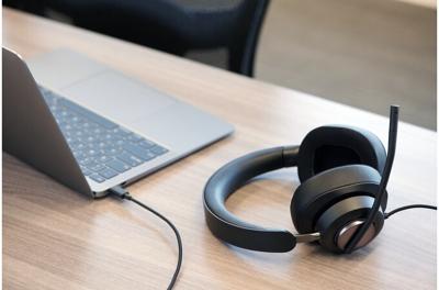 Kensington H2000 USB-C Over-Ear Headset Kensington H2000 USB-C Over-Ear Headset