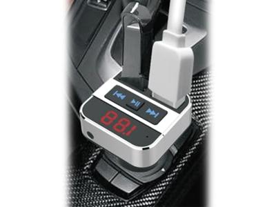 FM-transmitter met 12V Autolader - Zender met 2x USB - Carkit Functie - AUX (PMT406)