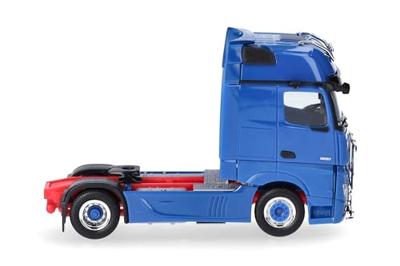 Herpa 311533-005 H0 Vrachtwagen Mercedes Benz Actros Gigaspace Solotrekmachine 2-assige met lampenbeugel en bescherming tegen bumper, zangblauw Herpa 311533-005 H0 Vrachtwagen Mercedes Benz Actros Gigaspace Solotrekmachine 2-assige met lampenbeugel en bescherming tegen bumper, zangblauw