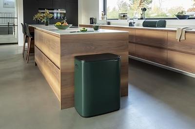 Brabantia Bo Touch Bin afvalemmer 60 liter met kunststof binnenemmer - Pine Green