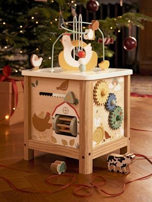 Grote houten activiteitenkubus beige lovely farm Grote houten activiteitenkubus beige lovely farm