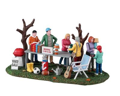 Lemax neighborhood yard sale kerstdorp tafereel Harvest Crossing 2023