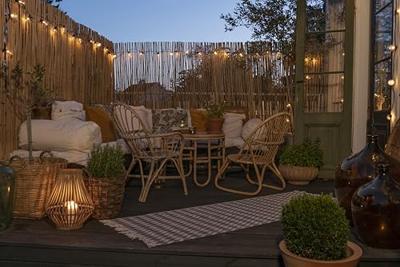 Konstsmide 2374-800 Party-lichtketting Buiten Energielabel: G (A - G) werkt op het lichtnet Aantal lampen 60 LED Barnsteen Verlichte lengte: 4.75 m Konstsmide 2374-800 Party-lichtketting Buiten Energielabel: G (A - G) werkt op het lichtnet Aantal lampen 60 LED Barnsteen Verlichte lengte: 4.75 m