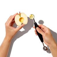 OXO Good Grips Meloenlepel - thumbnail