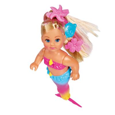 Evi Love zwemmende zeemeermin