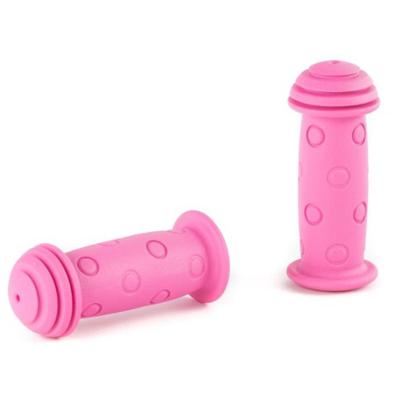 Widek handvatten meisjes 100 x 22 mm rubber roze 2 stuks Widek handvatten meisjes 100 x 22 mm rubber roze 2 stuks