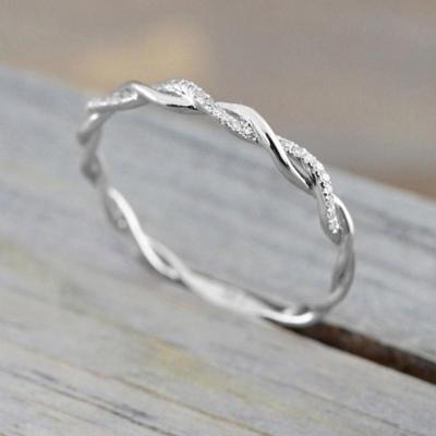 Vrouw klassieke Cubic Zirconia twist vorm ring kleur: Sliver (7)