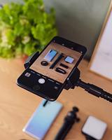 MOJOGEAR Premium flexibele telefoon- en tablethouder met tafelklem - Metaal - thumbnail