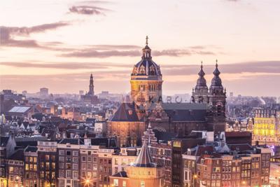 Schilderij - Amsterdam, het centrum, Multikleur , 2 maten ,print op canvas, premium print