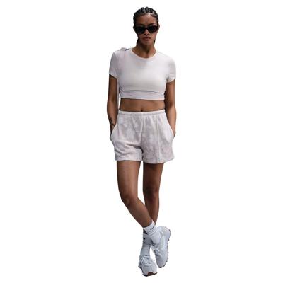 Nike Chill Terry Mid Rise Sportshort Dames L/40. Nike Chill Terry Mid Rise Sportshort Dames L/40.