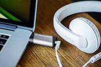 Oehlbach USB DAC-hoofdtelefoonversterker in USB-stickformaat - thumbnail