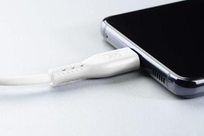 Cellular Line USBDATACMICROUSBW platte band datakabel met micro USB-poort (opladen/synchroniseren USB 2.0) 1m wit