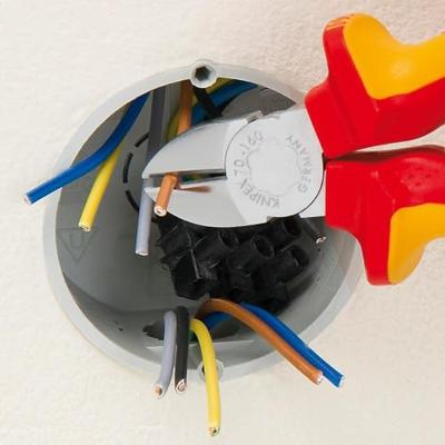 Knipex Zijsnijtang | 180 mm Lengte | Kunststof Bekleed | Zwart Geatramenteerd - 70 01 180 SB