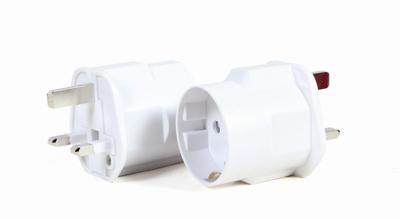 Gembird A-AC-EUFUKM-01 Wisselstroomadapter, EU Schuko-stopcontact naar UK-stekker, 13 A