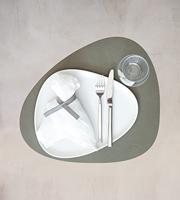 LIND DNA - Dinner Mat Curve - Placemat 37x44cm Nupo Army Green - thumbnail
