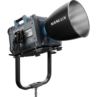 Nanlux Evoke 5000 Bi-color Spot Light met reflector en flight case