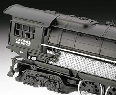Revell 1/87 Big Boy Locomotive Model-Set Revell 1/87 Big Boy Locomotive Model-Set