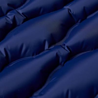 VidaXL Kampeermatras met kussen zelfopblazend 1-persoons marineblauw VidaXL Kampeermatras met kussen zelfopblazend 1-persoons marineblauw