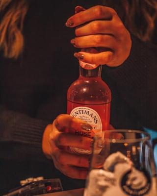 Fentimans rose lemonade flesje (12x 275ml)
