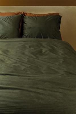 At Home At Home by BeddingHouse Cosy Corduroy Dekbedovertrek Groen 60 x 70 cm