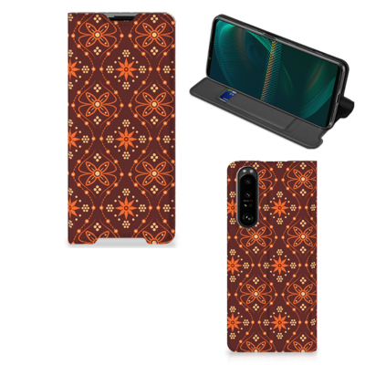 Sony Xperia 5 III | Hoesje met Magneet | Batik Brown Sony Xperia 5 III | Hoesje met Magneet | Batik Brown