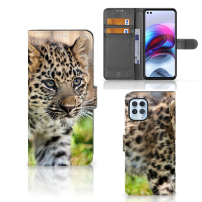 Motorola Moto G100 | Telefoonhoesje | Met pasjeshouder | Baby Luipaard Motorola Moto G100 | Telefoonhoesje | Met pasjeshouder | Baby Luipaard