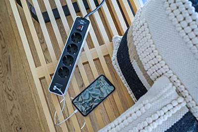 Brennenstuhl ecolor stekkerdoos 4-voudig met 2 USB-laadbussen (stekkerdoos USB met schakelaar en 1,5 m kabel) - 1153240026