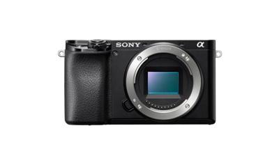 Sony Alpha 6100 APS-C spiegelloze camera, snelle 0,02 s autofocus met oogherkenning voor mens en dier, 4K-filmopnames en kantelbaar display