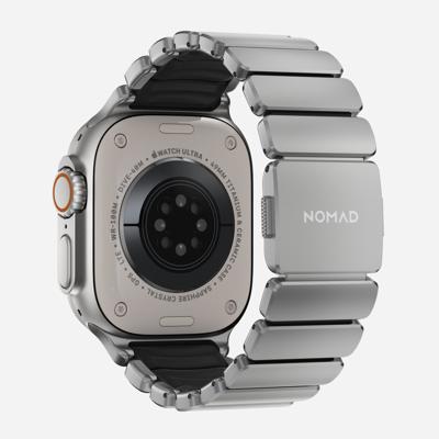 Nomad Stratos Titanium Strap Apple Watch 44mm / 45mm / 46mm / 49mm Natural/Zwart Nomad Stratos Titanium Strap Apple Watch 44mm / 45mm / 46mm / 49mm Natural/Zwart
