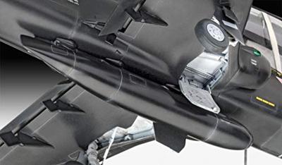 Revell 1/32 BAe Hawk T2 Revell 1/32 BAe Hawk T2