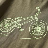 Kindershirt met lange mouwen fietsprint 104 kakikleurig - thumbnail