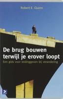 De brug bouwen terwijl je erover loopt (Paperback) - thumbnail