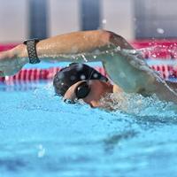 Hama Sportpolsband Voor Fitbit Versa 2/Versa (Lite) Ademend Horlogebandje Zw. - thumbnail