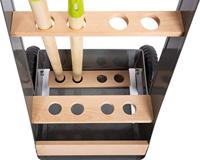 Buitenkar met tuingereedschap - thumbnail