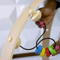 BABY EINSTEIN Zen's Activity Milestones speelkleed met houten staaf, multisensorisch speelgoed, vanaf de geboorte - thumbnail