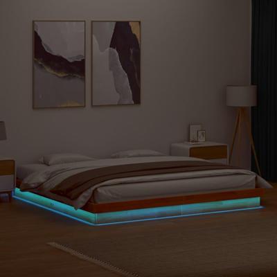Bedframe met LED massief grenenhout wasbruin 200x200 cm Bedframe met LED massief grenenhout wasbruin 200x200 cm