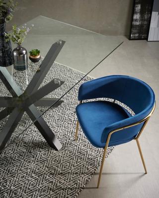 Kave Home Runnie eetkamerstoel Blauw poot goud Kave Home Runnie eetkamerstoel Blauw poot goud