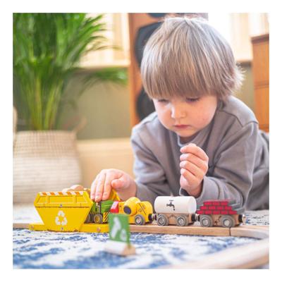 Bigjigs houten trein constructie met lading Bigjigs houten trein constructie met lading